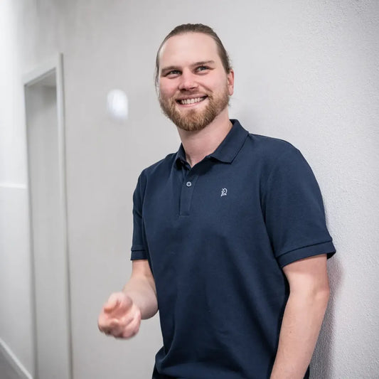 UNICORN Stick - Organic Fitted Poloshirt