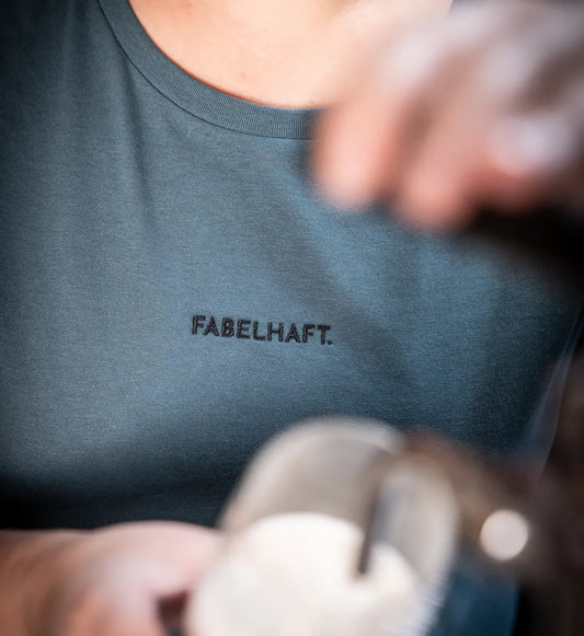 FABELHAFT schwarzer Stick - Damen Premium Organic Shirt